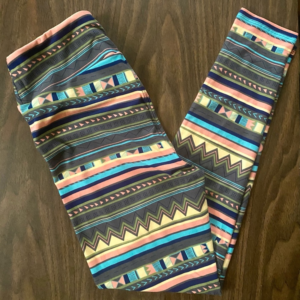 Lula Roe Aztec Leggings